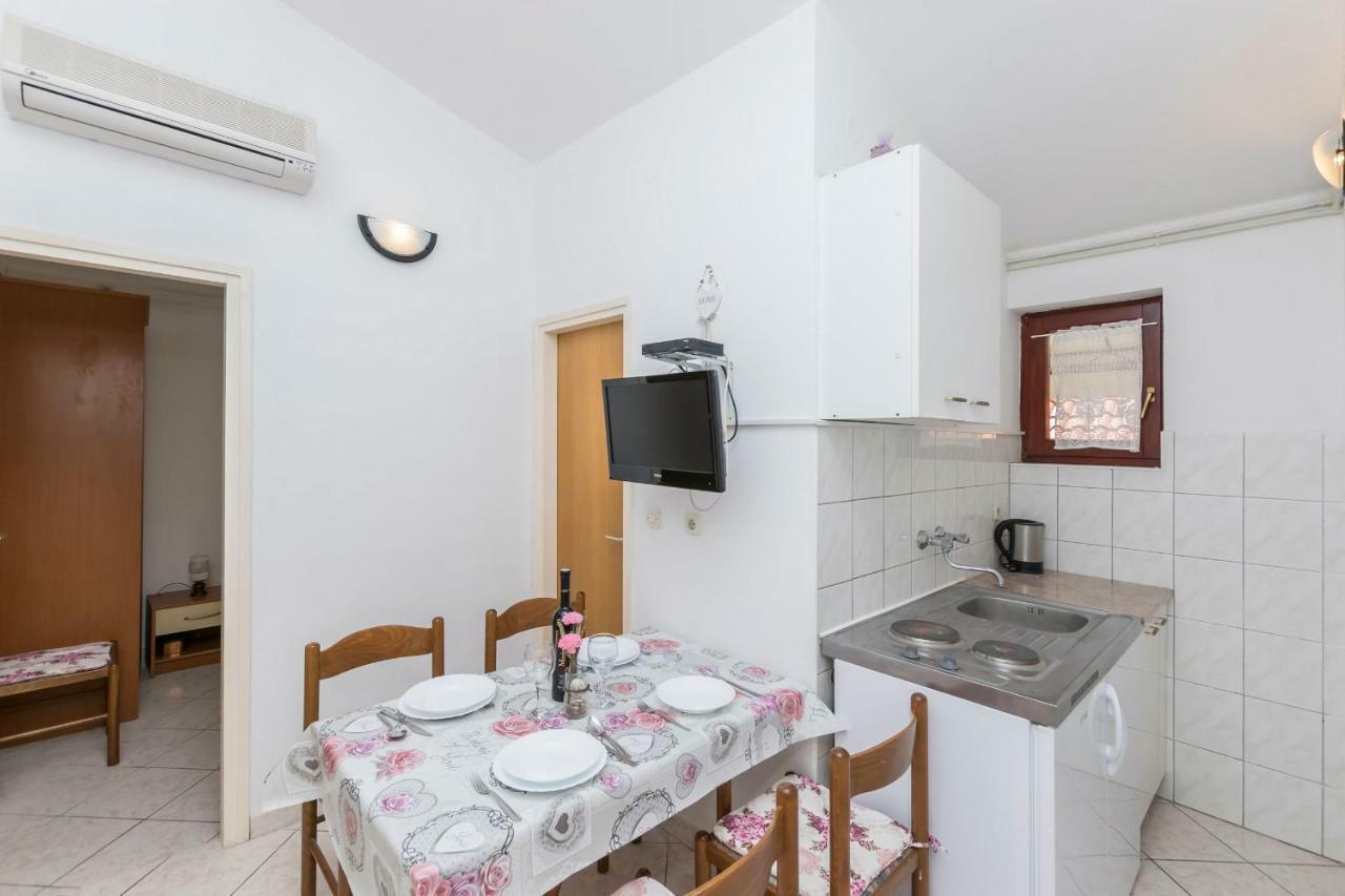 Apartments Miroslava Vodice Exterior photo